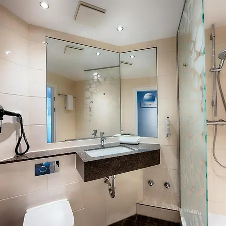 Otel Premier Bad Cannstatt 3*